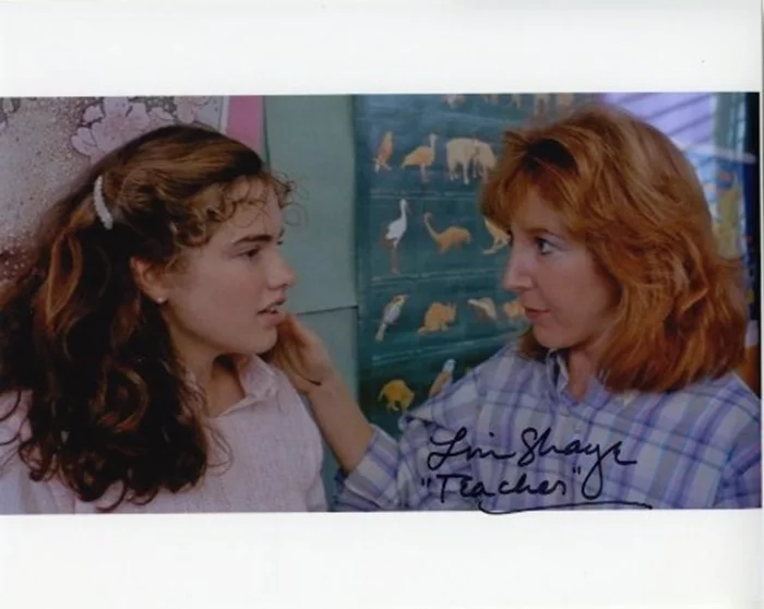 Lin Shaye autograph