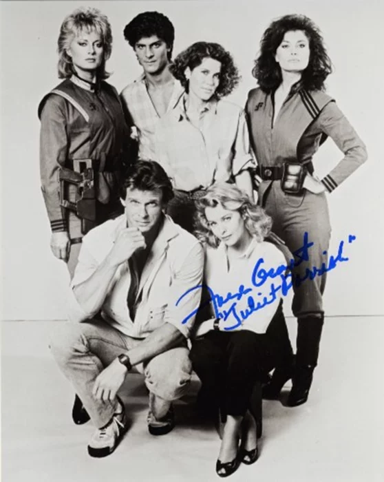 Faye Grant autograph