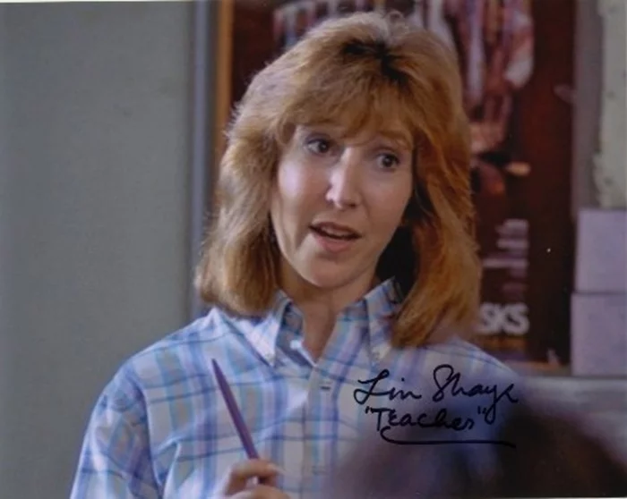 Lin Shaye autograph