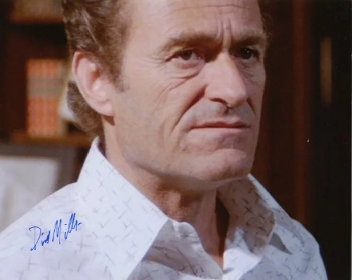 Dick Miller autograph
