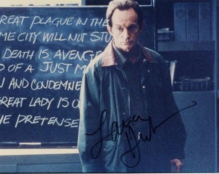 Lance Henriksen autograph