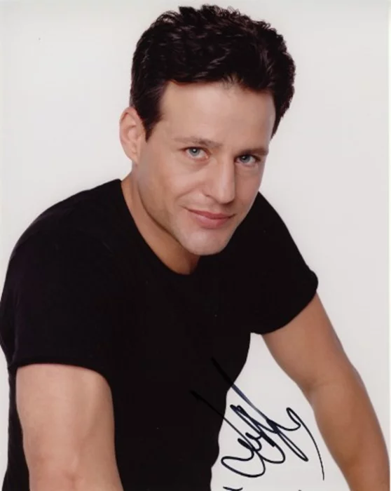 Louis Mandylor autograph