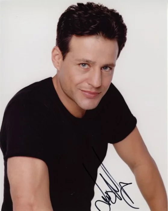 Louis Mandylor autograph