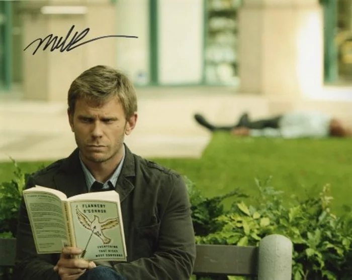 Mark Pellegrino autograph