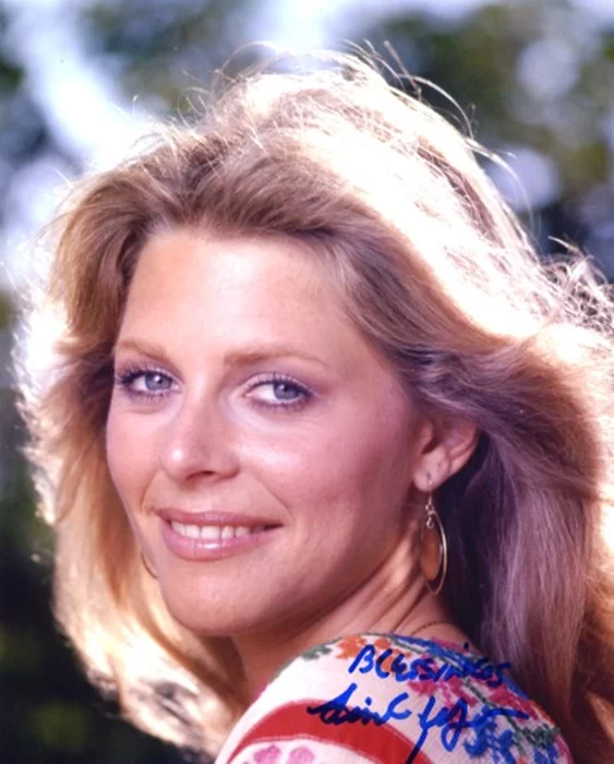 Lindsay Wagner autograph