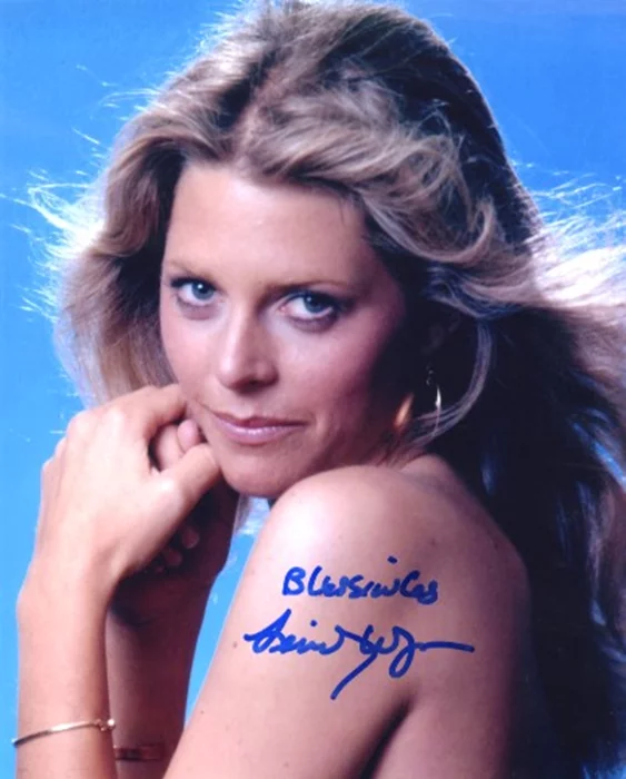 Lindsay Wagner autograph