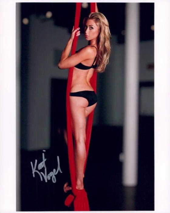 Kait Vogel autograph