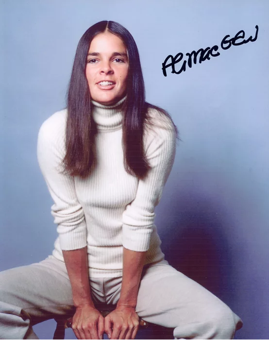 Ali MacGraw autograph
