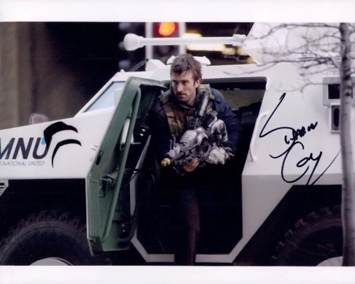 Sharlto Copley autograph