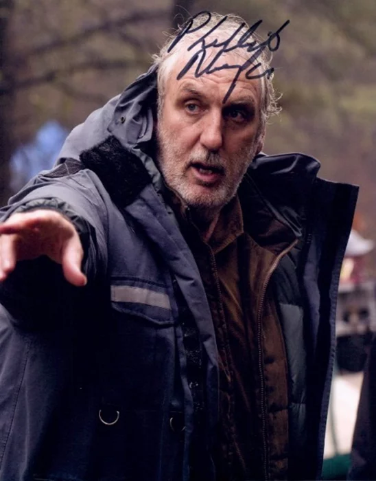 Phillip Noyce autograph