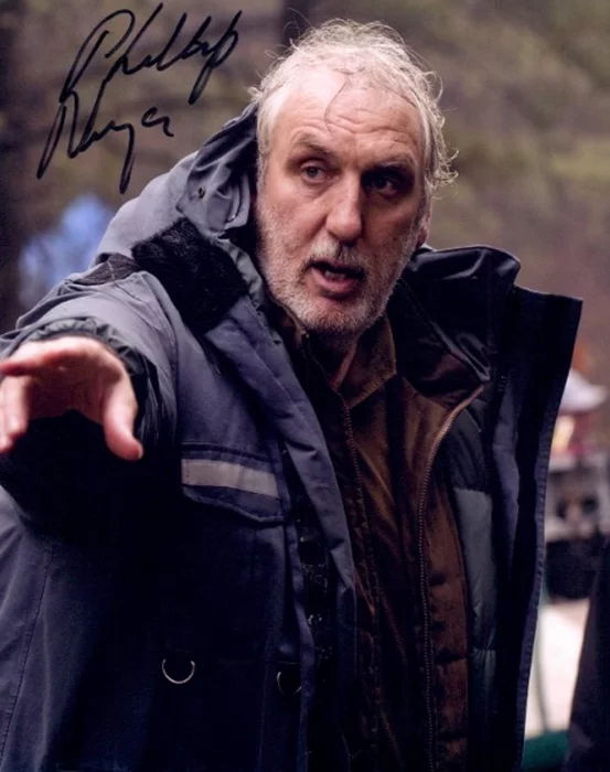 Phillip Noyce autograph