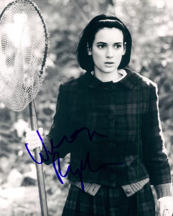 Winona Ryder autograph