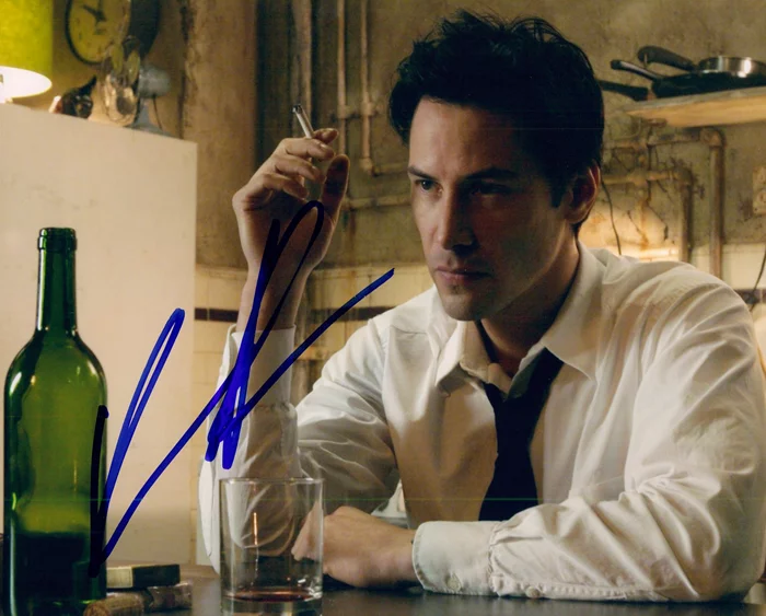 Keanu Reeves autograph