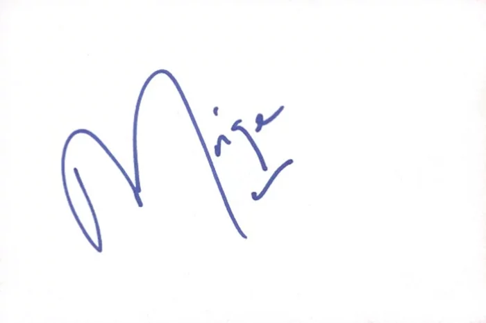Monique Coleman autograph