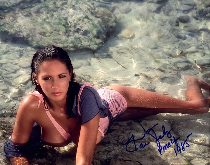 Karen Velez autograph
