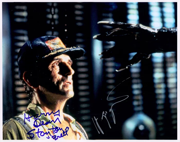 Alien autograph