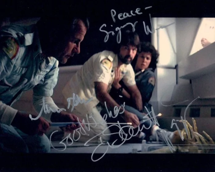 Alien autograph