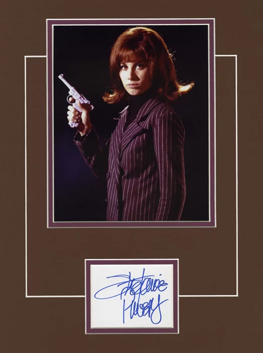 Stefanie Powers autograph