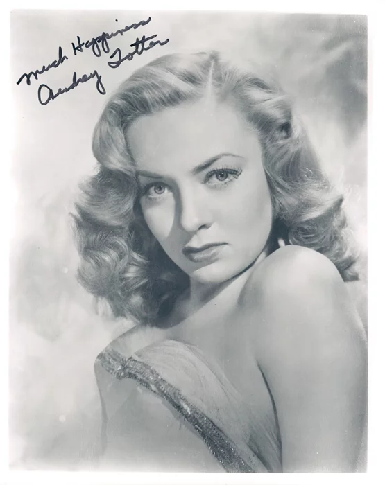 Audrey Totter autograph