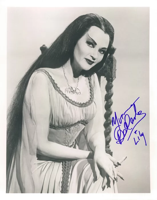 Yvonne DeCarlo autograph