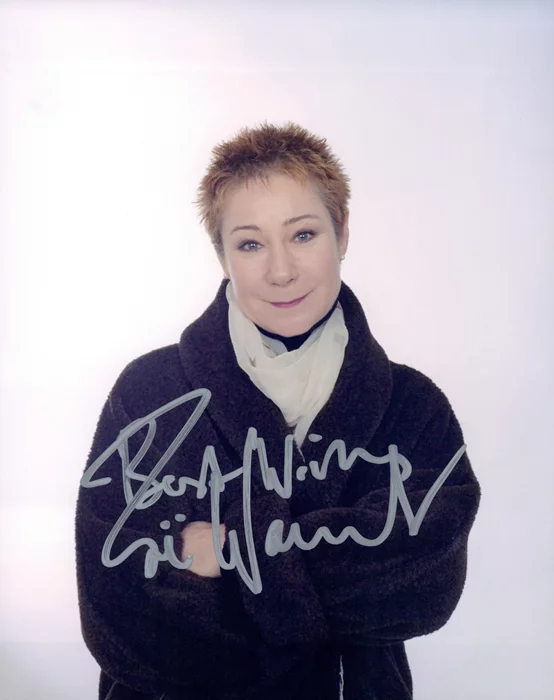 Zoe Wanamaker autograph