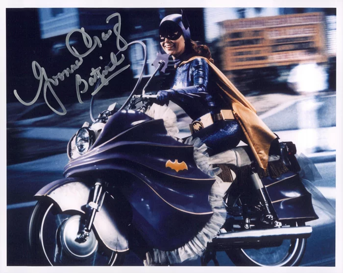 Yvonne Craig autograph