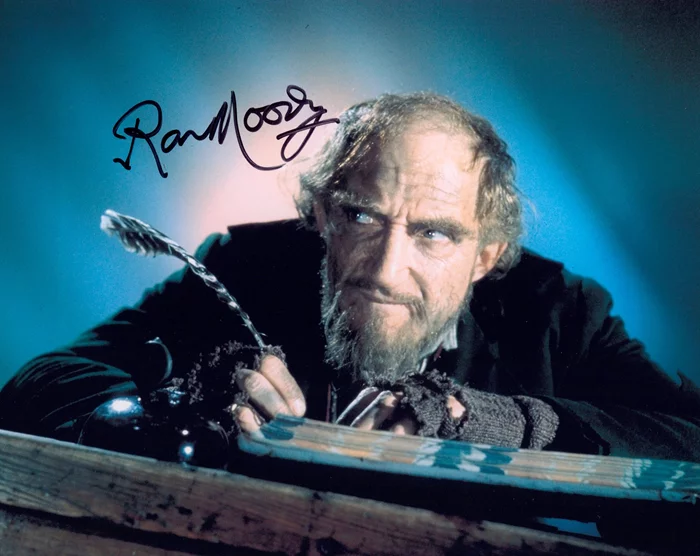 Ron Moody autograph