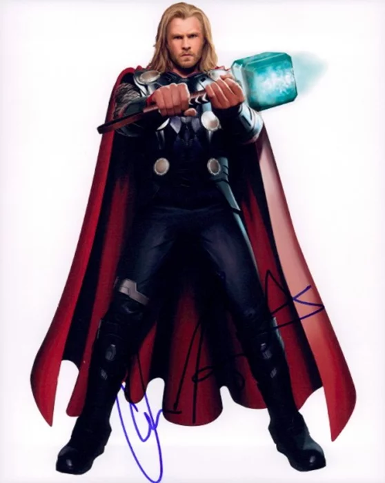 Chris Hemsworth autograph