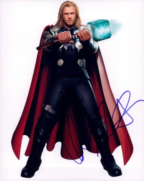 Chris Hemsworth autograph