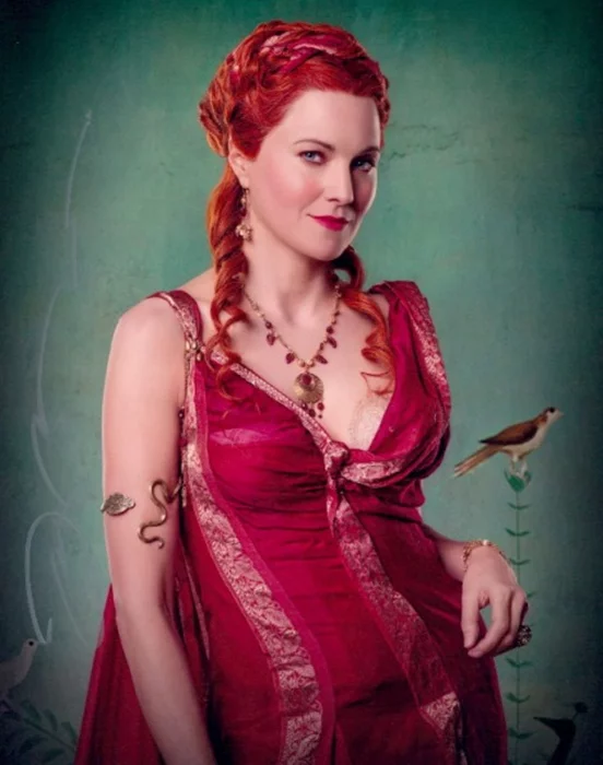 Lucy Lawless autograph
