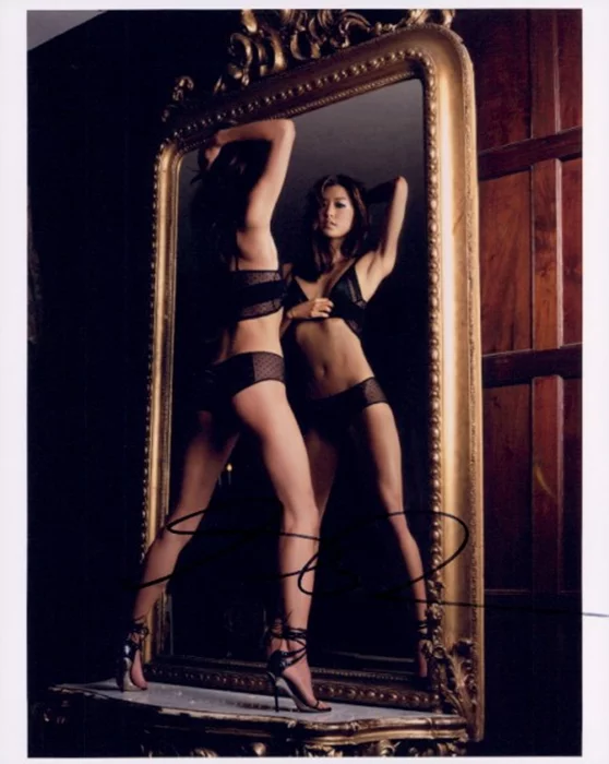 Grace Park autograph