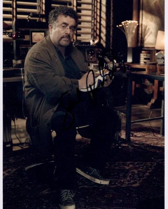 Saul Rubinek autograph