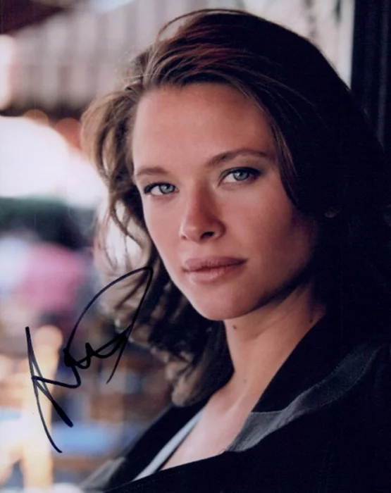 Scottie Thompson autograph
