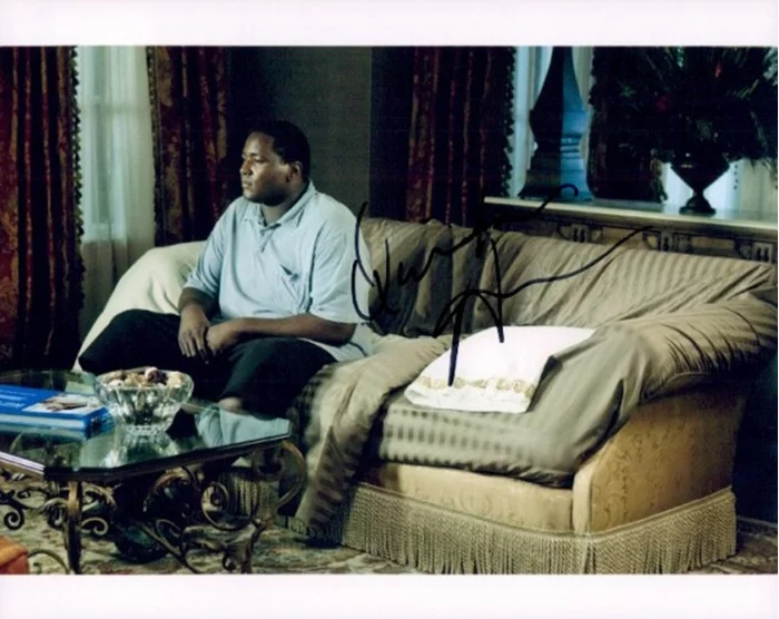 Quinton Aaron autograph