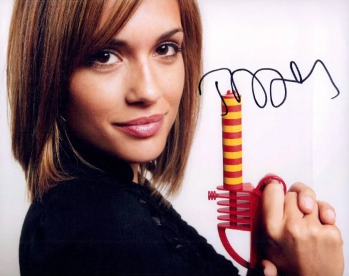 Torrey DeVitto autograph