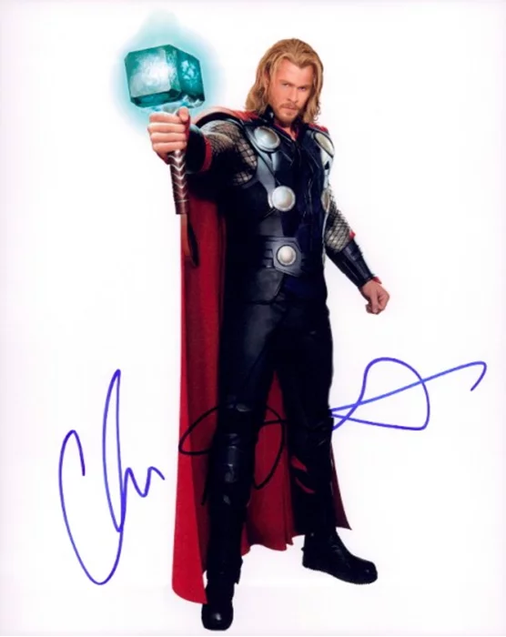 Chris Hemsworth autograph