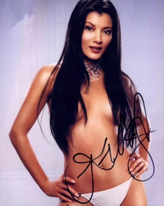 Kelly Hu autograph