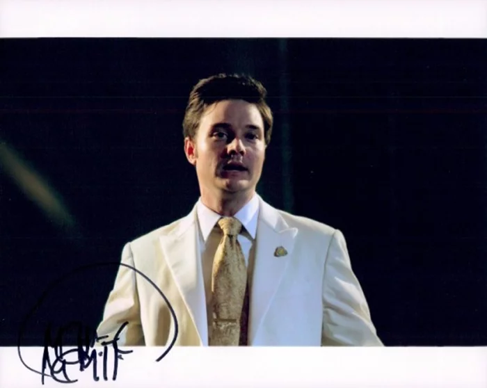 Michael McMillian autograph