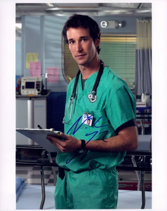 Noah Wyle autograph