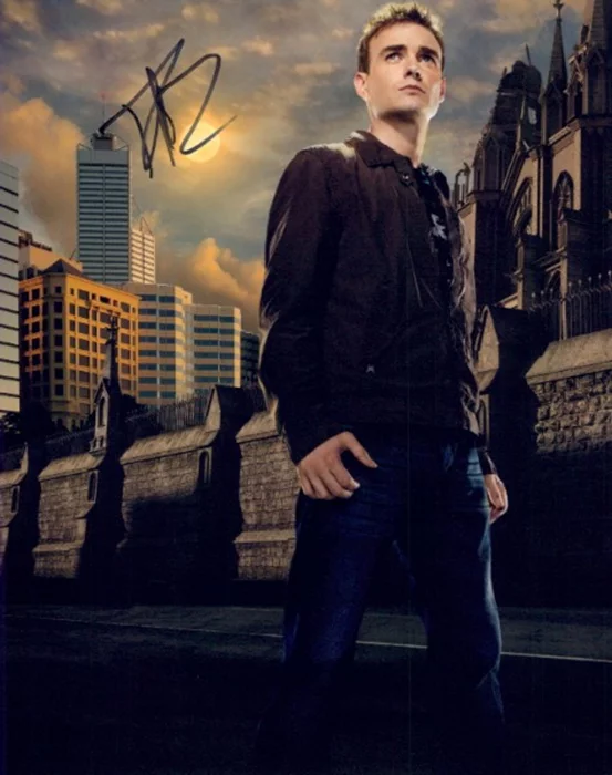 Robin Dunne autograph