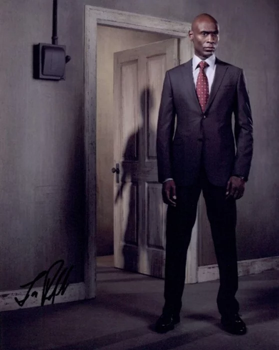Lance Reddick autograph