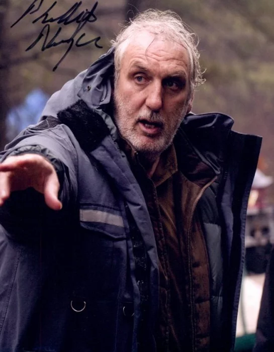 Phillip Noyce autograph