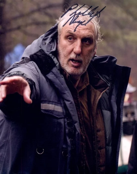 Phillip Noyce autograph