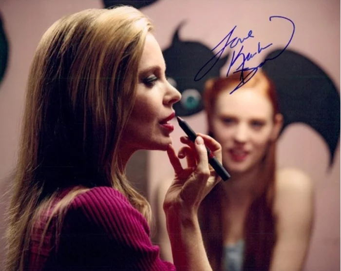 Kristin Bauer autograph