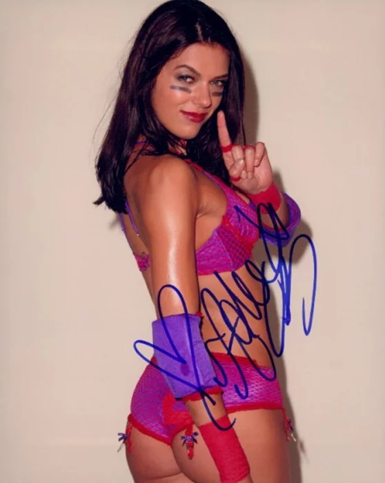 Adrianne Curry autograph