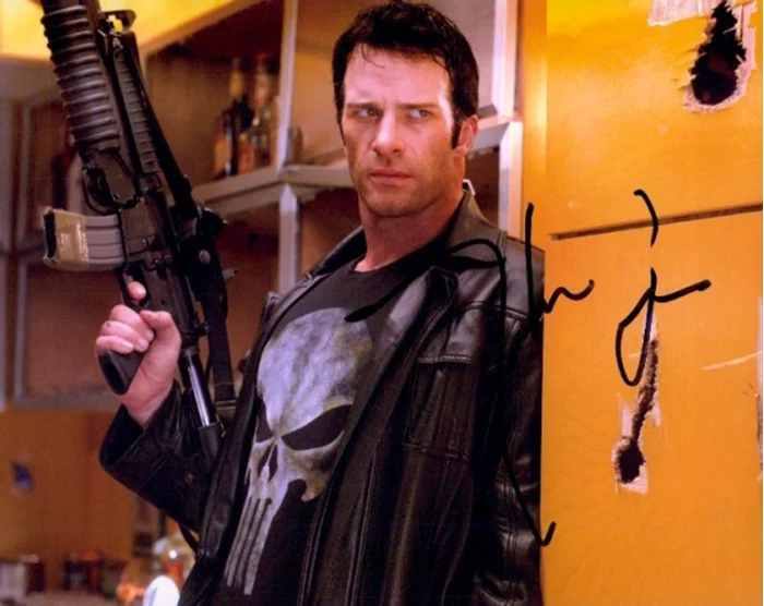 Thomas Jane autograph