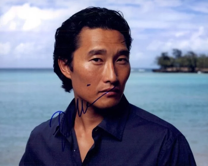 Daniel Dae Kim autograph