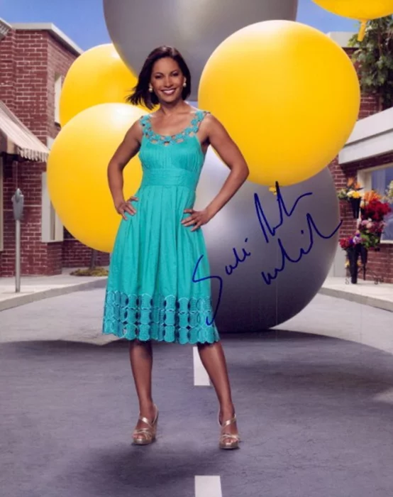 Salli Richardson-Whitfield autograph