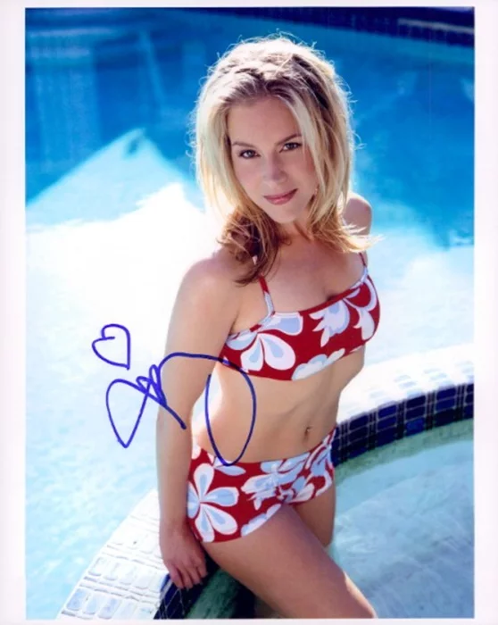 Julie Benz autograph