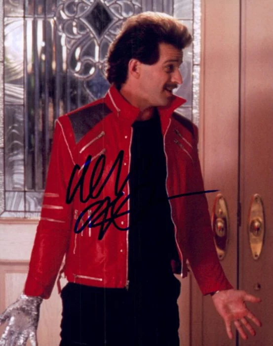 Allen Covert autograph